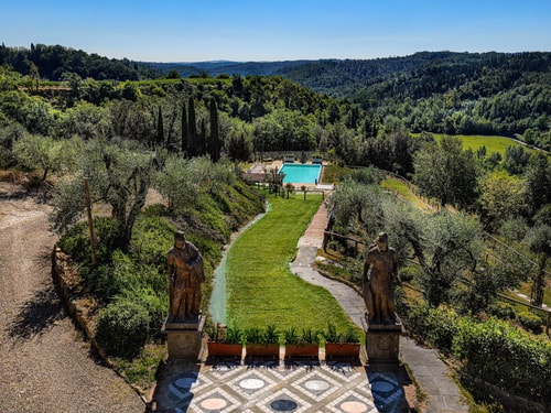 Country villa with a private swimming pool in Tuscany 39 Italian Breaks