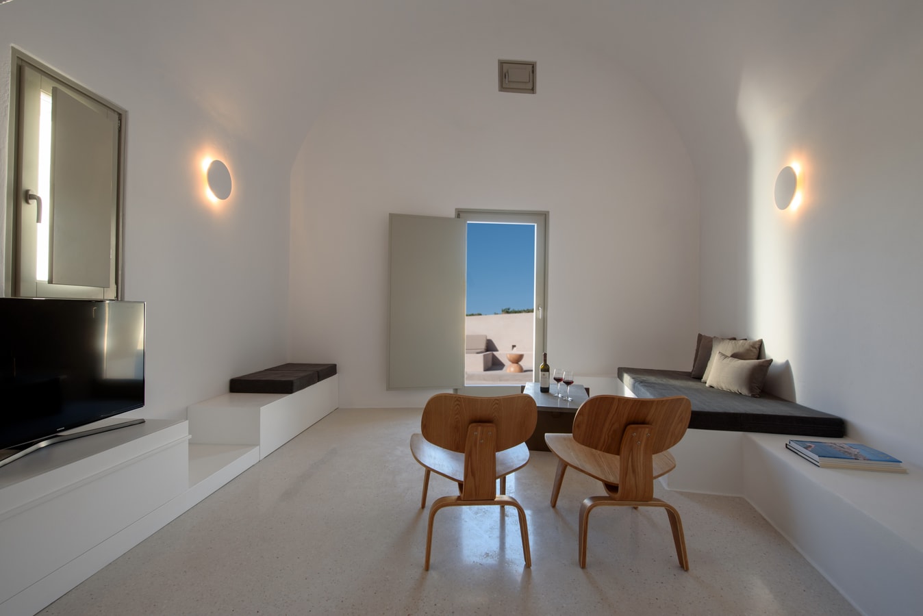 Villa Vasilias (16 Guests) - Modern villa with ool in Santorini 22 My Villa Breaks