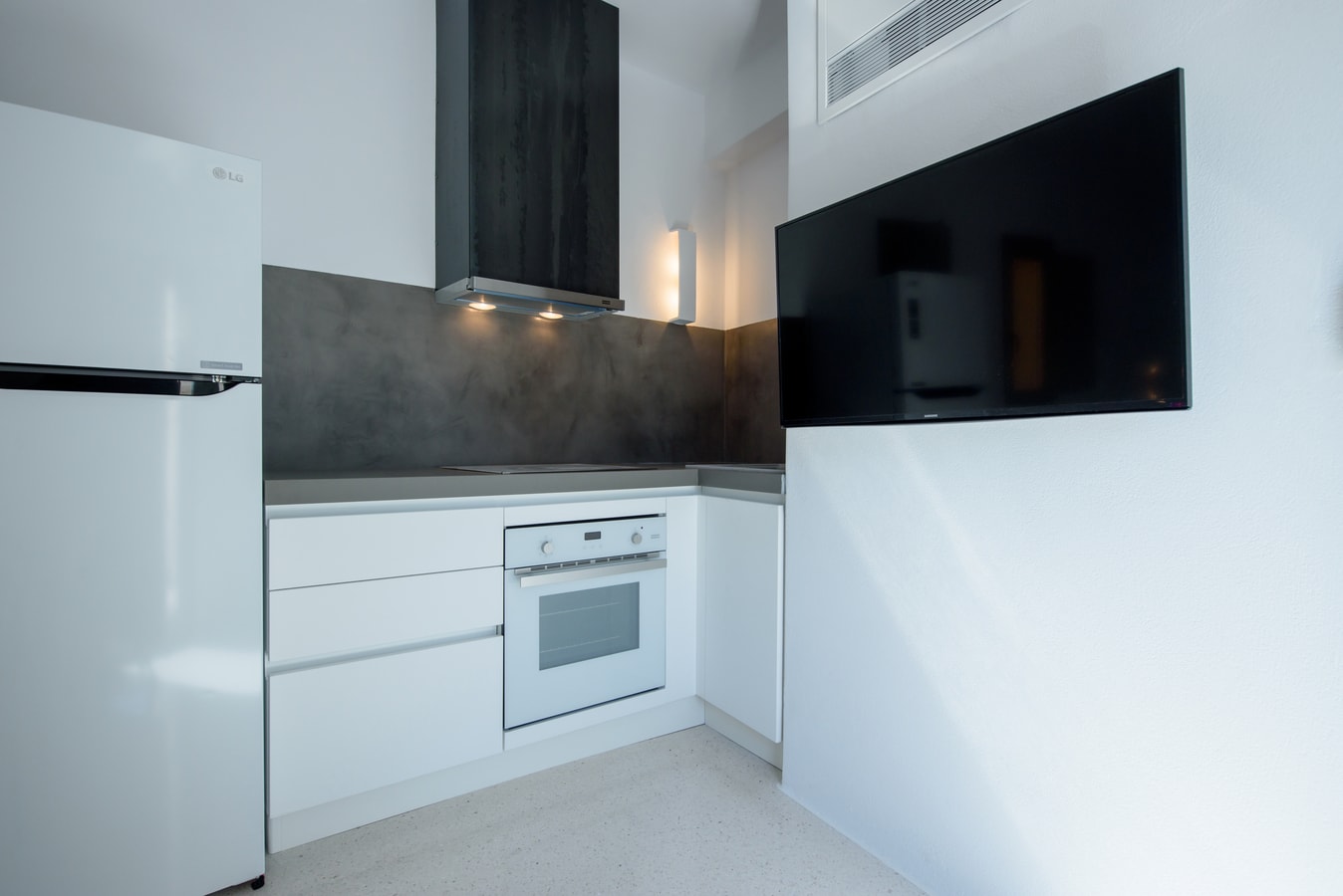 Villa Vasilias (16 Guests) - Modern villa with ool in Santorini 23 My Villa Breaks