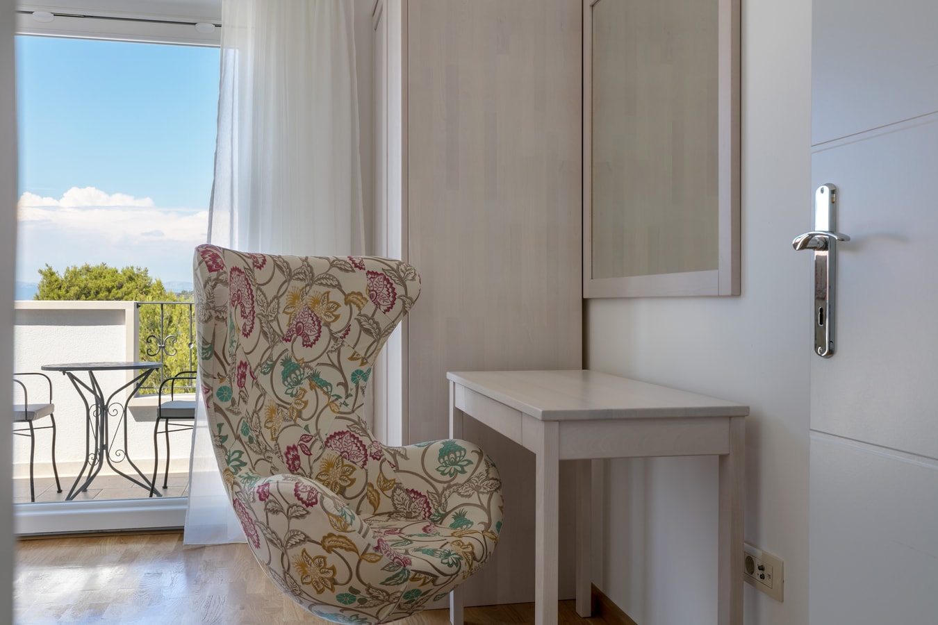 Villa Urma - Coastal villa with pool on Brac Island 14 My Villa Breaks