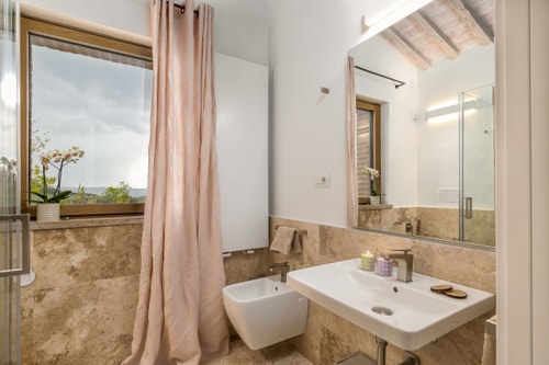 Modern Villa with Private Swimming Pool in Tuscany 15 Italian Breaks