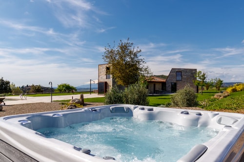 Modern Villa with Private Swimming Pool in Tuscany 34 Italian Breaks