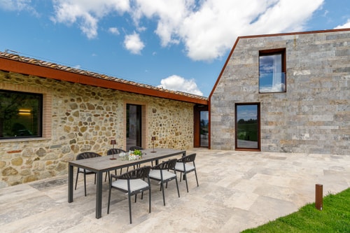Modern Villa with Private Swimming Pool in Tuscany 37 Italian Breaks
