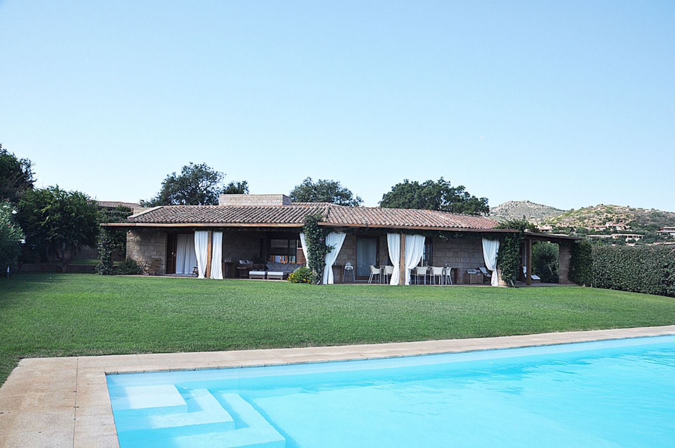 Private villa with swimming pool in Sardinia 1 Italian Breaks