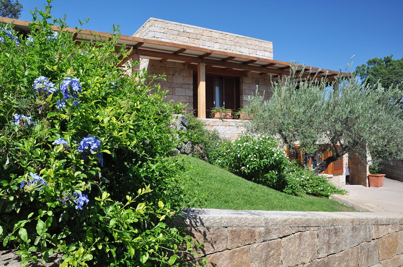 Private villa with swimming pool in Sardinia 4 Italian Breaks