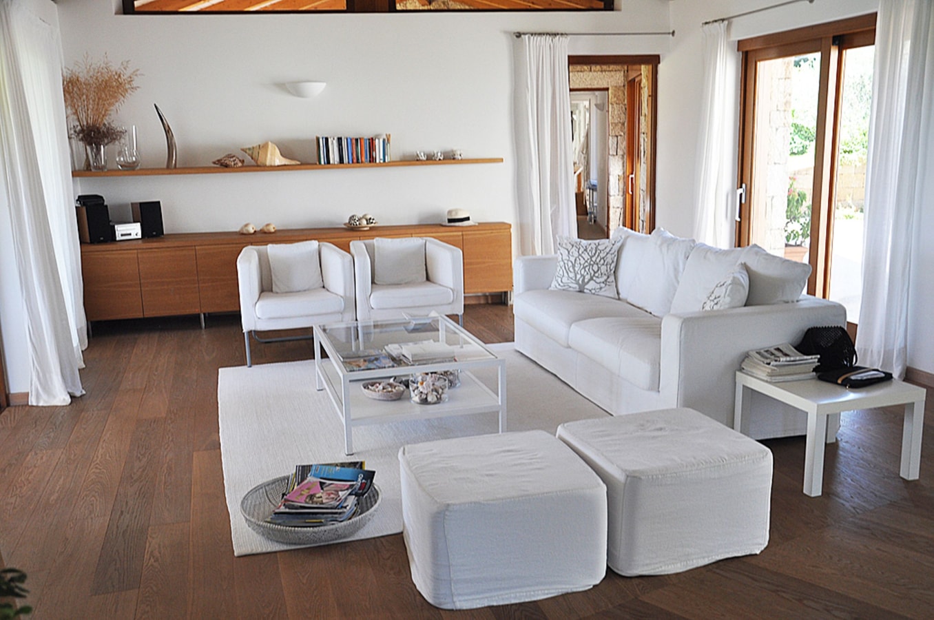 Private villa with swimming pool in Sardinia 5 Italian Breaks