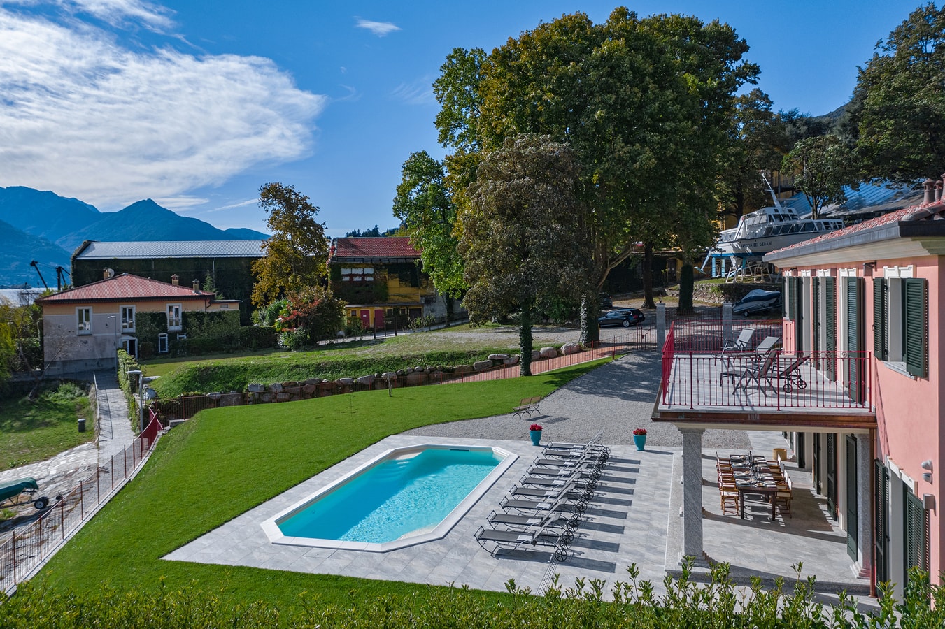 Villa Senagra - Private lake front villa with heated pool 3 Italian Breaks