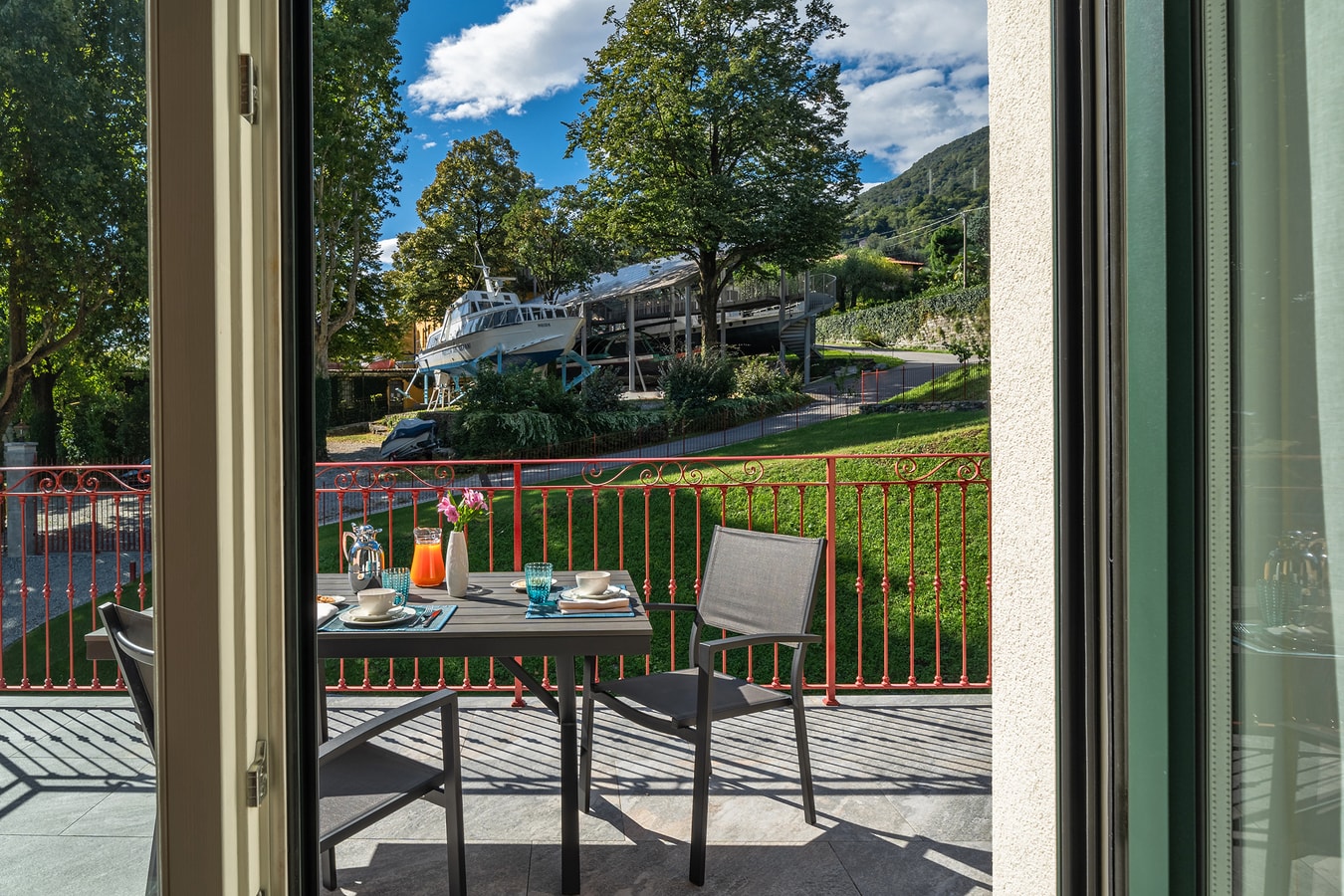 Villa Senagra - Private lake front villa with heated pool 45 Italian Breaks