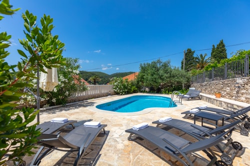 Villa Sarlota - Coastal villa with private pool, Brac 21 My Villa Breaks