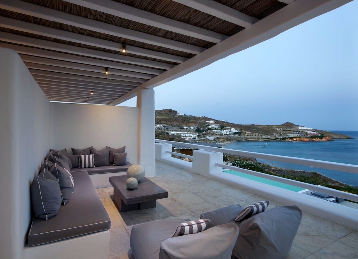 Luxury modern villa with swimming pool in Mykonos 7 My Villa Breaks