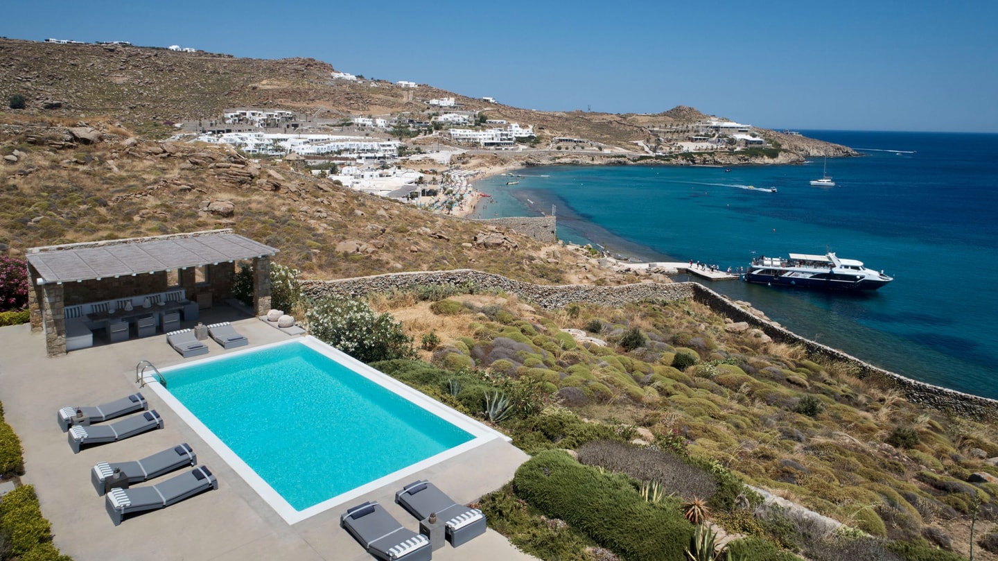 Luxury modern villa with swimming pool in Mykonos 8 My Villa Breaks
