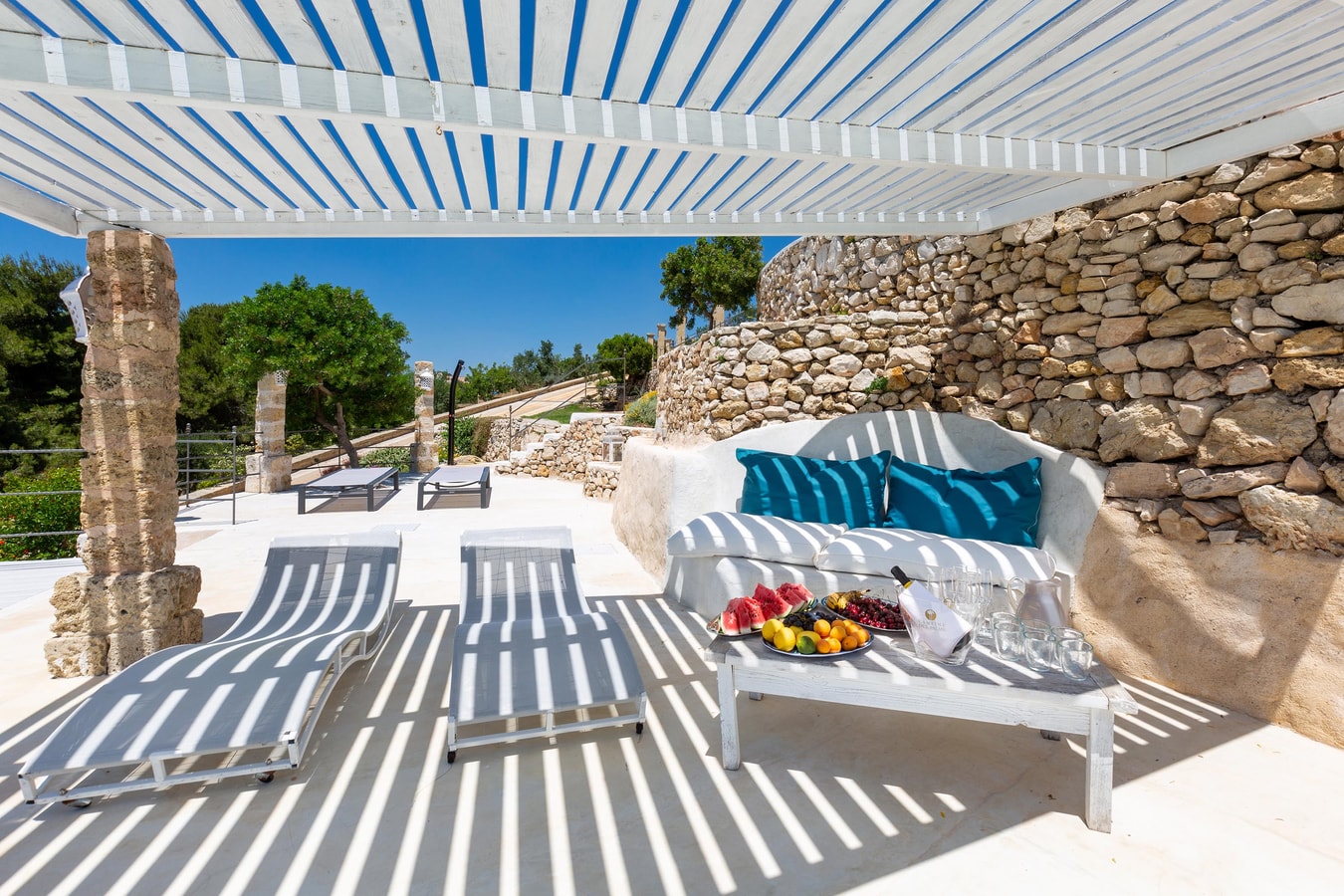 Villa Sapore Di Mare - Private villa with sea views near the beach 39 Italian Breaks