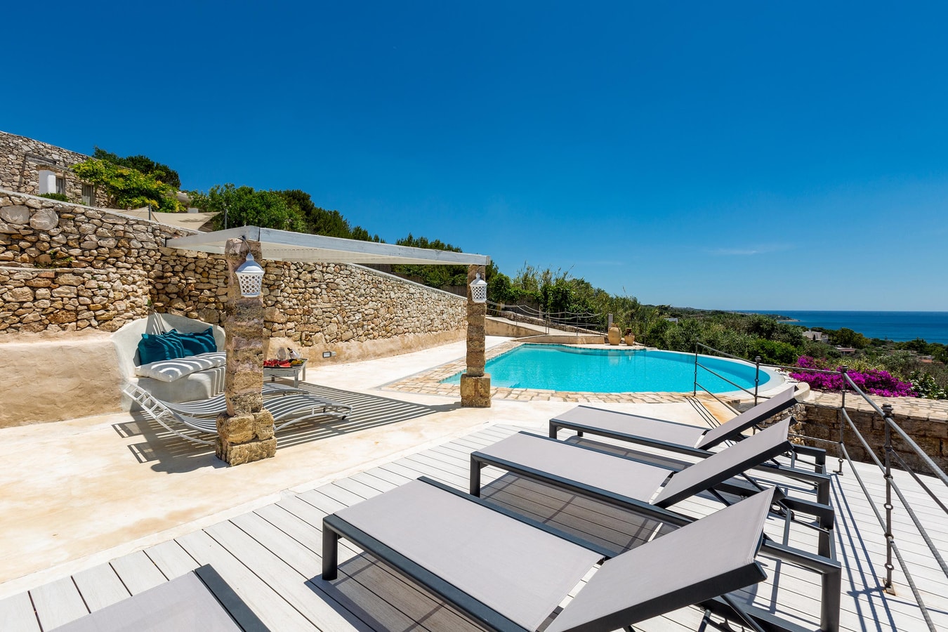 Villa Sapore Di Mare - Private villa with sea views near the beach 41 Italian Breaks