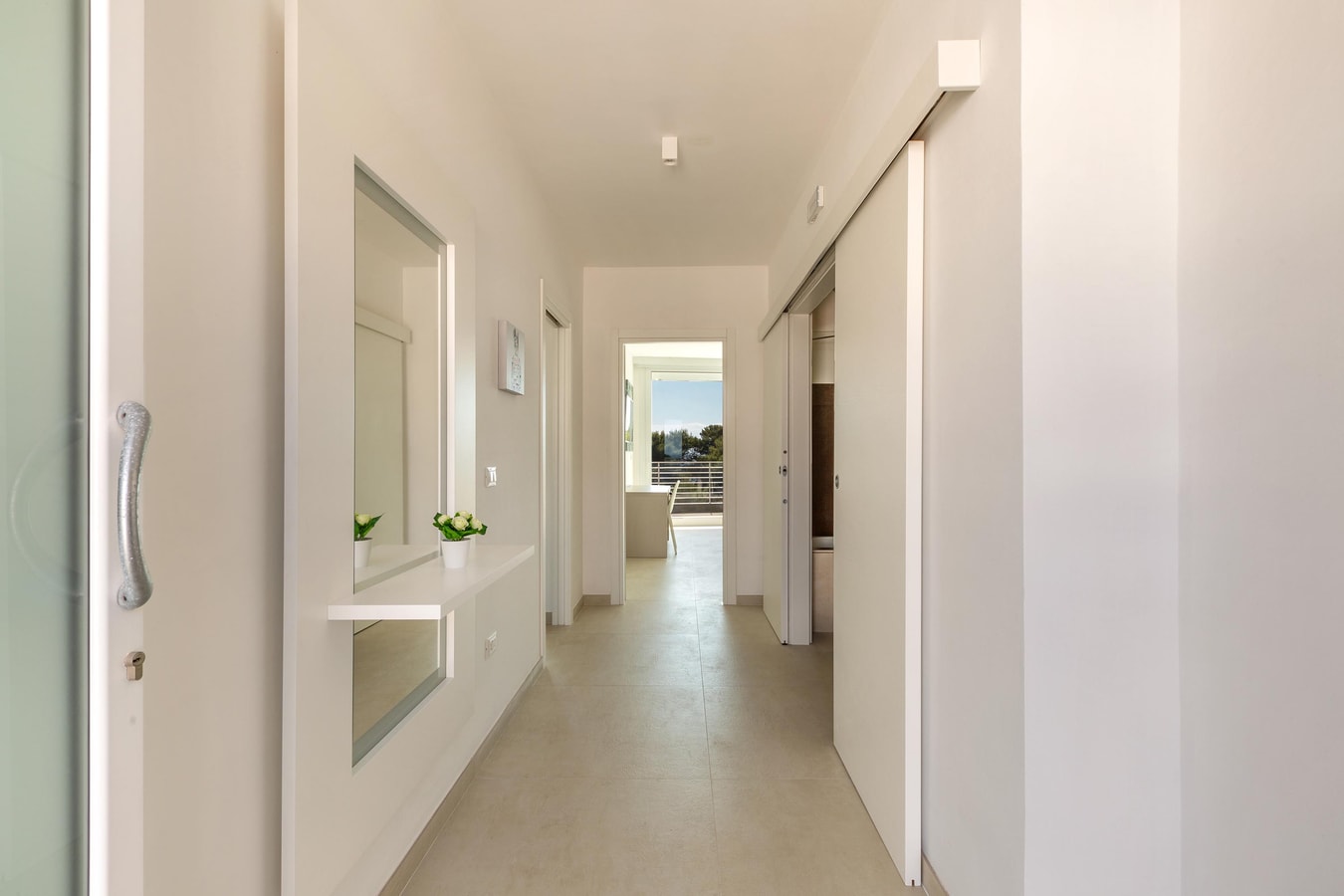Villa San Pio - Modern private villa walking distance from sea and town 24 Italian Breaks