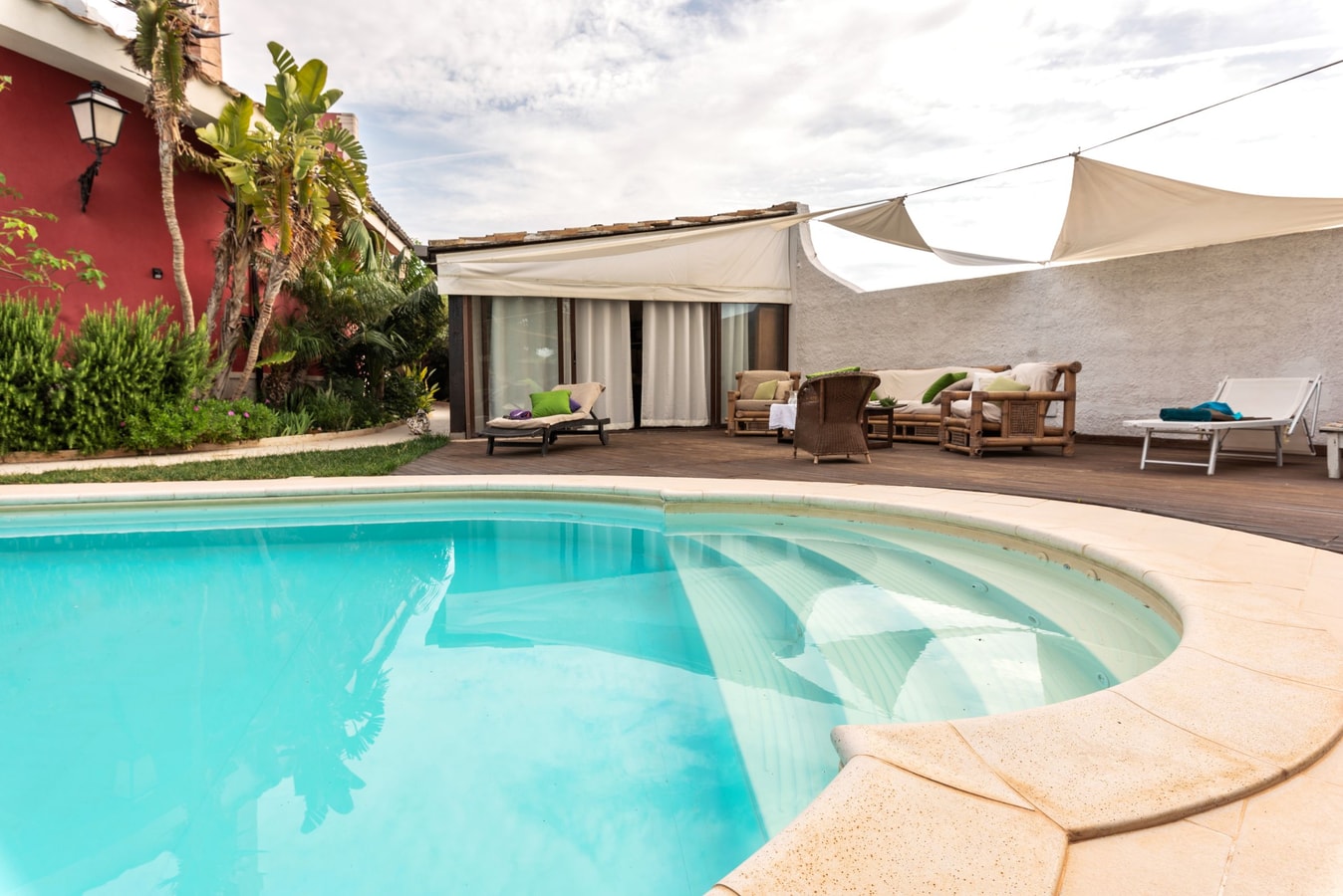 Modern villa with private pool near the sea 3 Italian Breaks