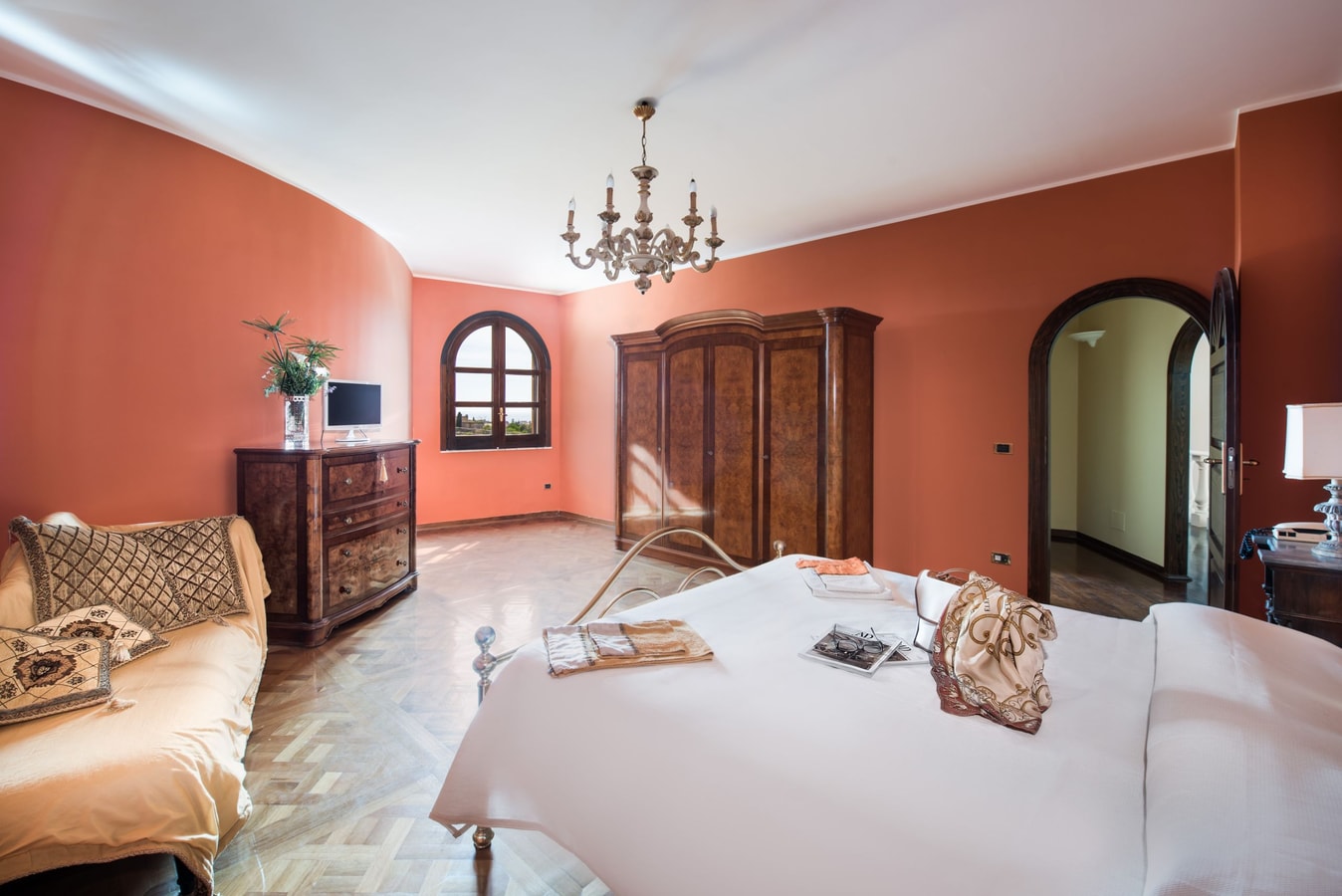 Modern villa with private pool near the sea 21 Italian Breaks