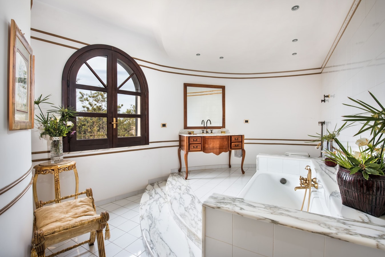 Modern villa with private pool near the sea 25 Italian Breaks