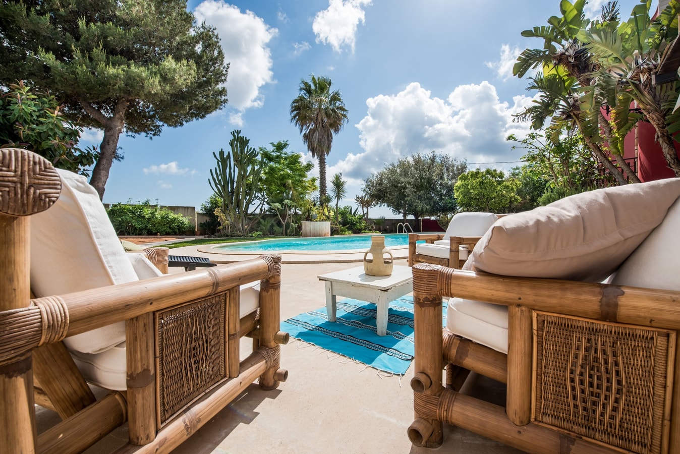 Modern villa with private pool near the sea 31 Italian Breaks