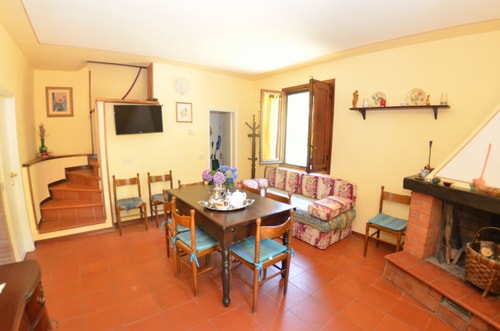 Villa Pontedera - Countryside cottage with private pool 3 Italian Breaks