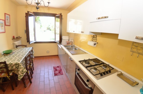 Villa Pontedera - Countryside cottage with private pool 5 Italian Breaks
