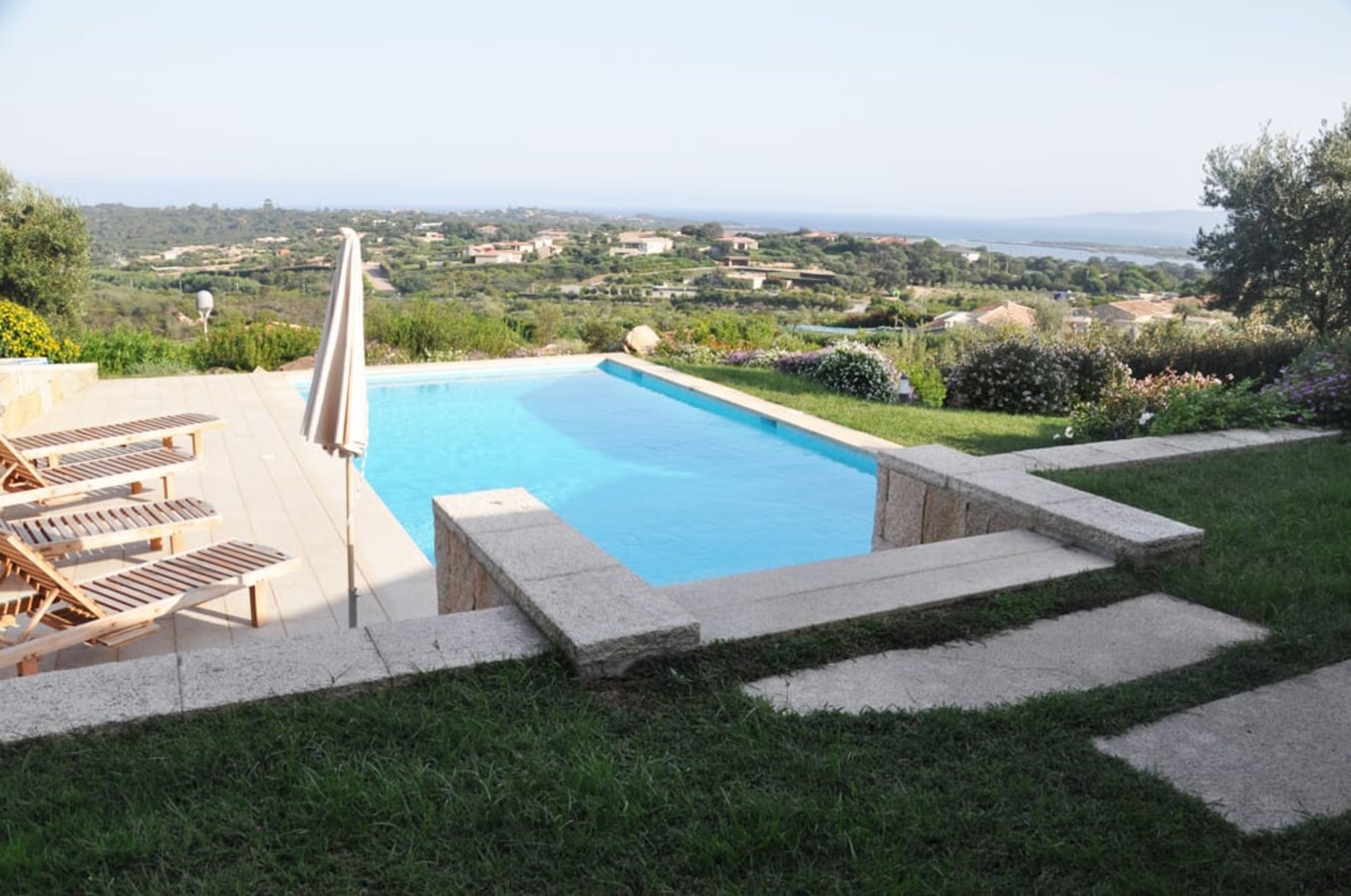 Private villa with swimming pool in Sardinia 21 Italian Breaks