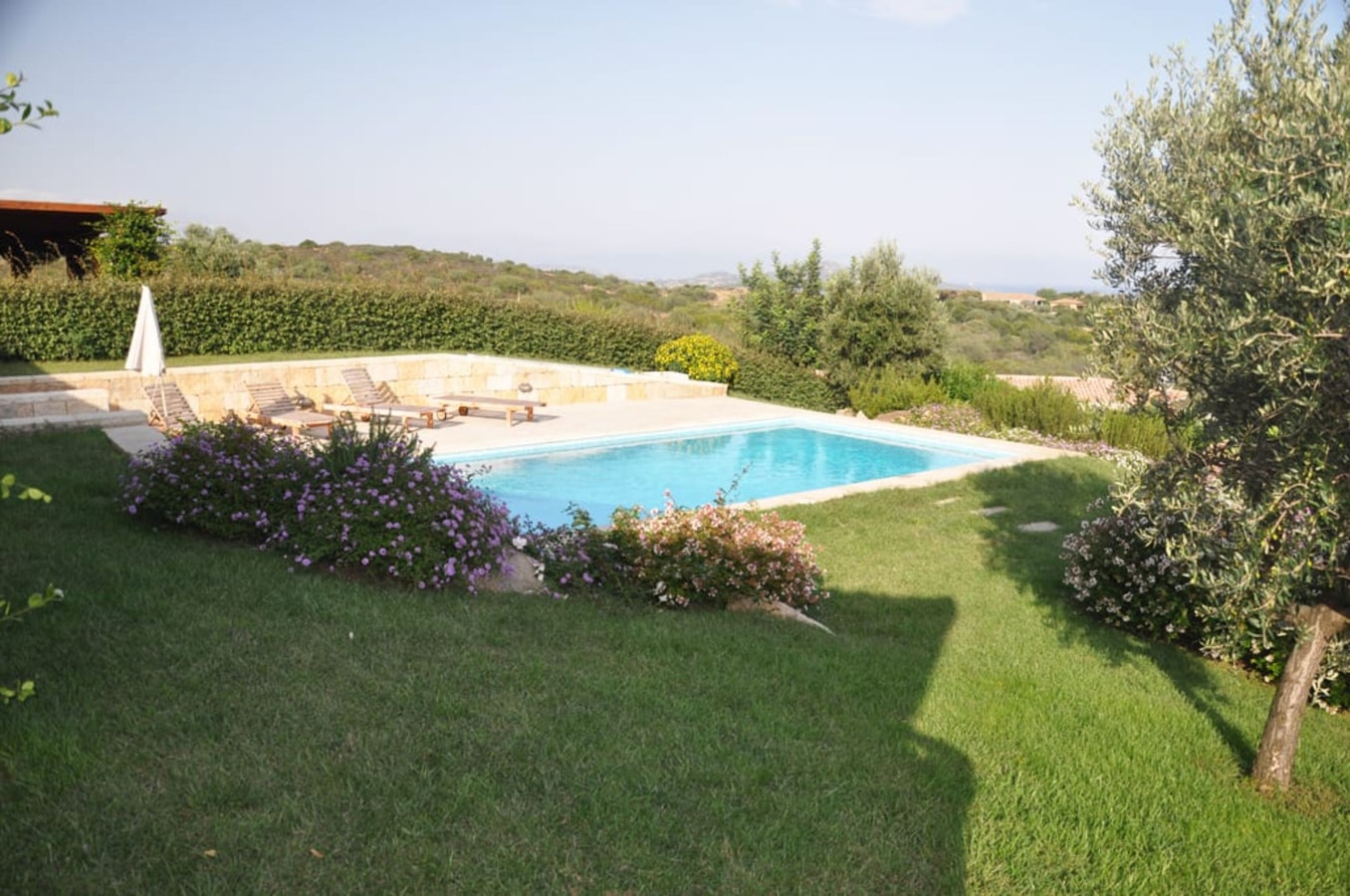 Private villa with swimming pool in Sardinia 23 Italian Breaks