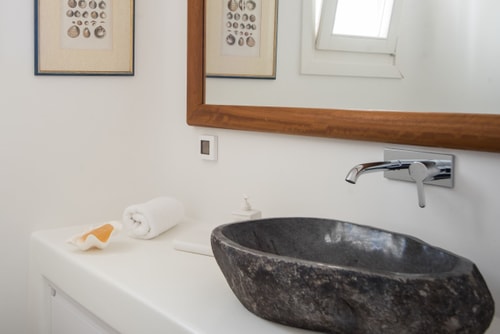 Luxury modern villa with swimming pool in Mykonos 8 My Villa Breaks