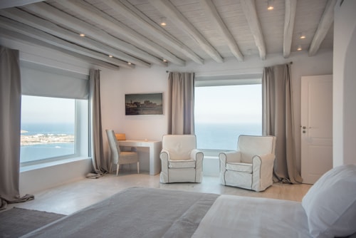 Luxury modern villa with swimming pool in Mykonos 10 My Villa Breaks