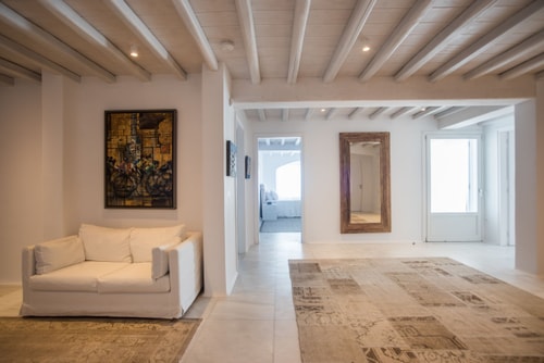 Luxury modern villa with swimming pool in Mykonos 15 My Villa Breaks