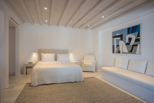 Luxury modern villa with swimming pool in Mykonos 20 My Villa Breaks