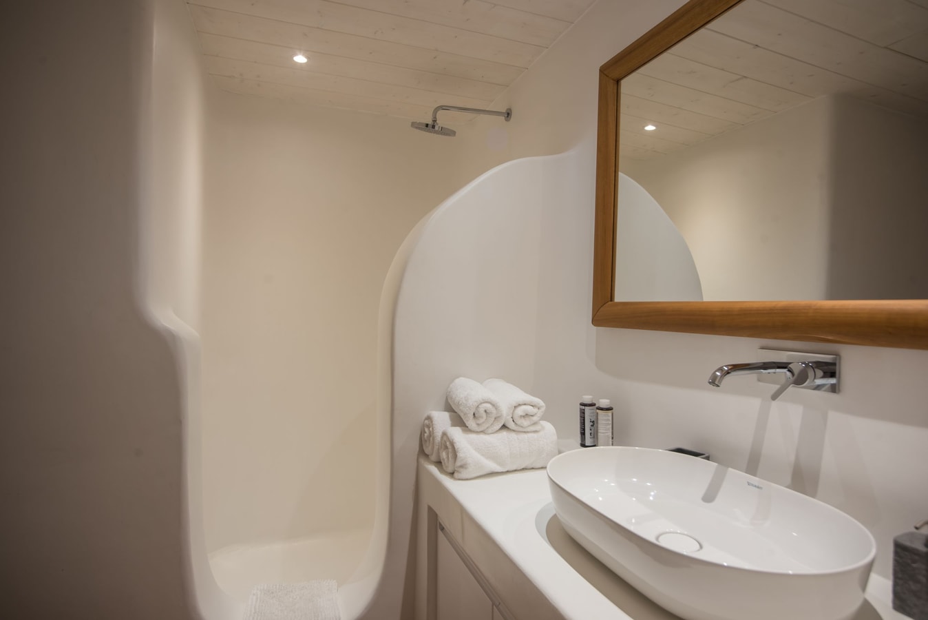 Luxury modern villa with swimming pool in Mykonos 31 My Villa Breaks