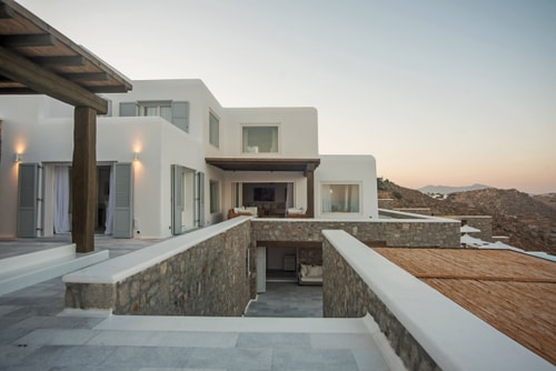 Luxury modern villa with swimming pool in Mykonos 46 My Villa Breaks