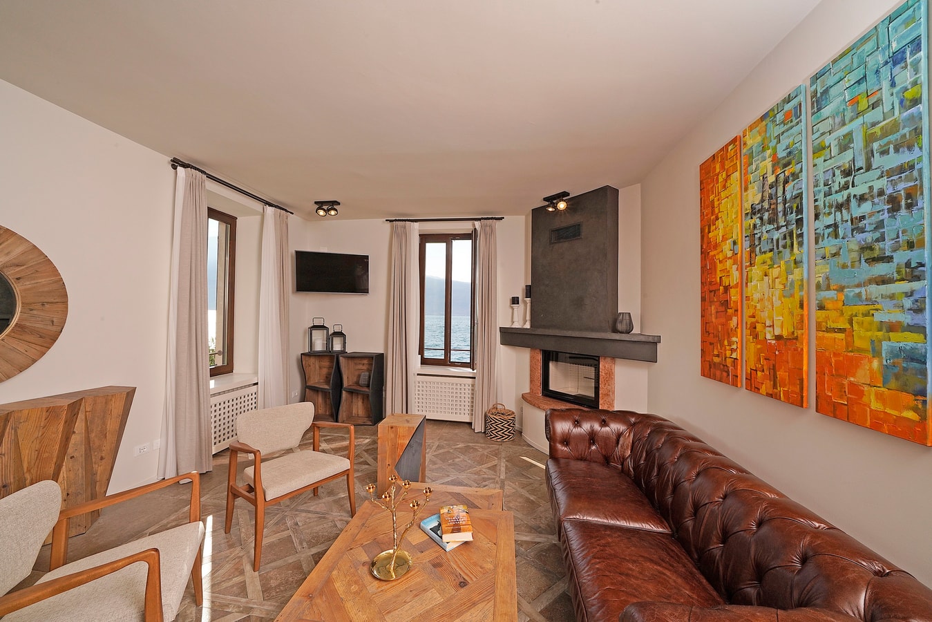 Villa Pamina - Lakeside villa with Jacuzzi and lake access 2 Italian Breaks