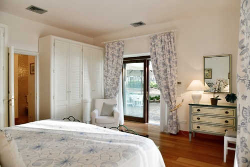 Villa Nobile 12 Italian Breaks