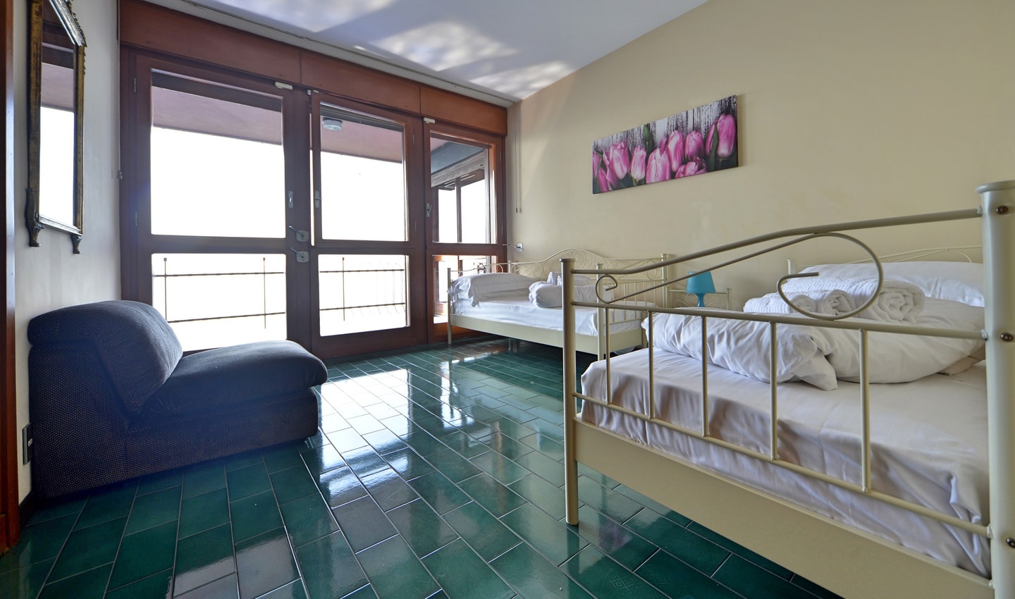 Villa Nilda - Private lakefront property with pool 14 Italian Breaks