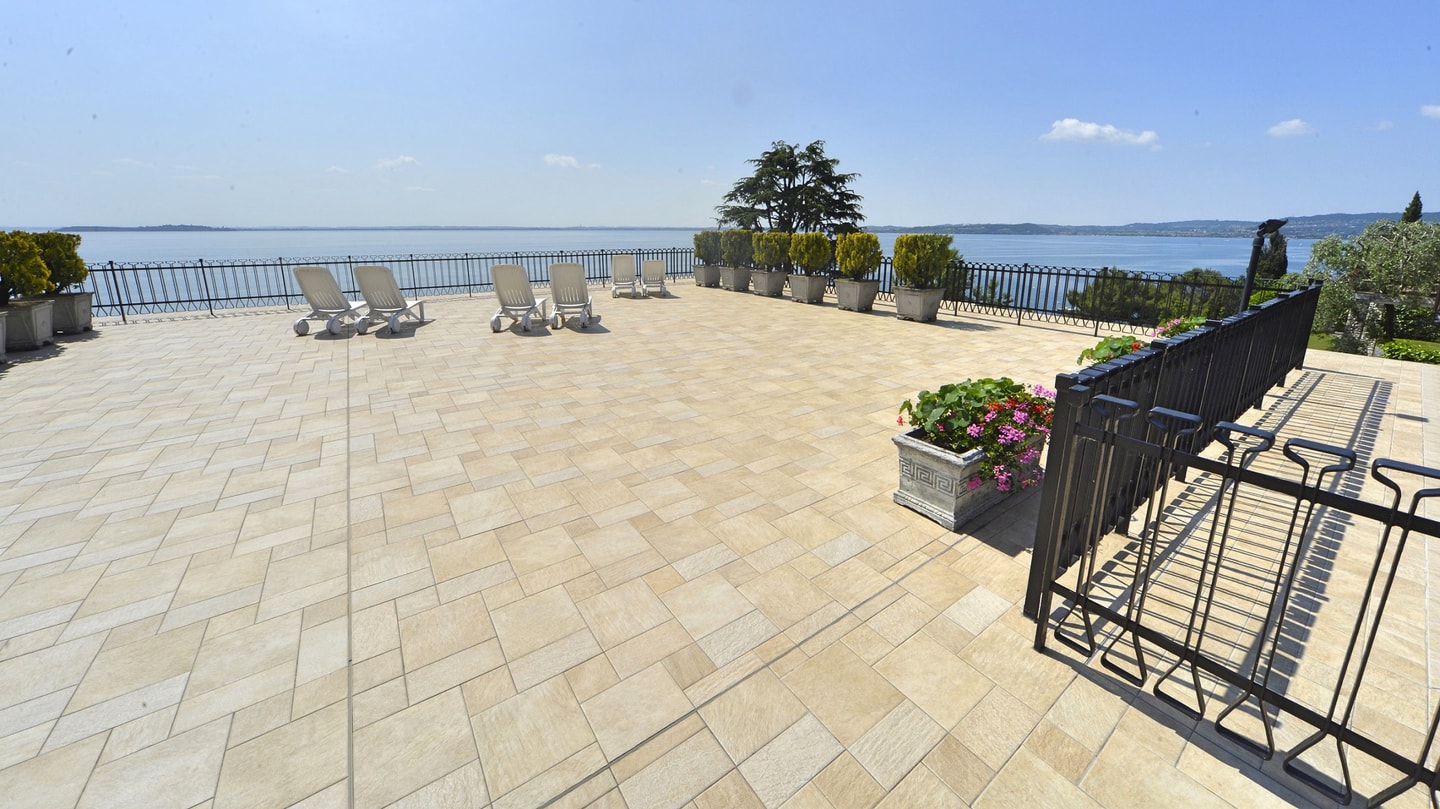 Villa Nilda - Private lakefront property with pool 22 Italian Breaks