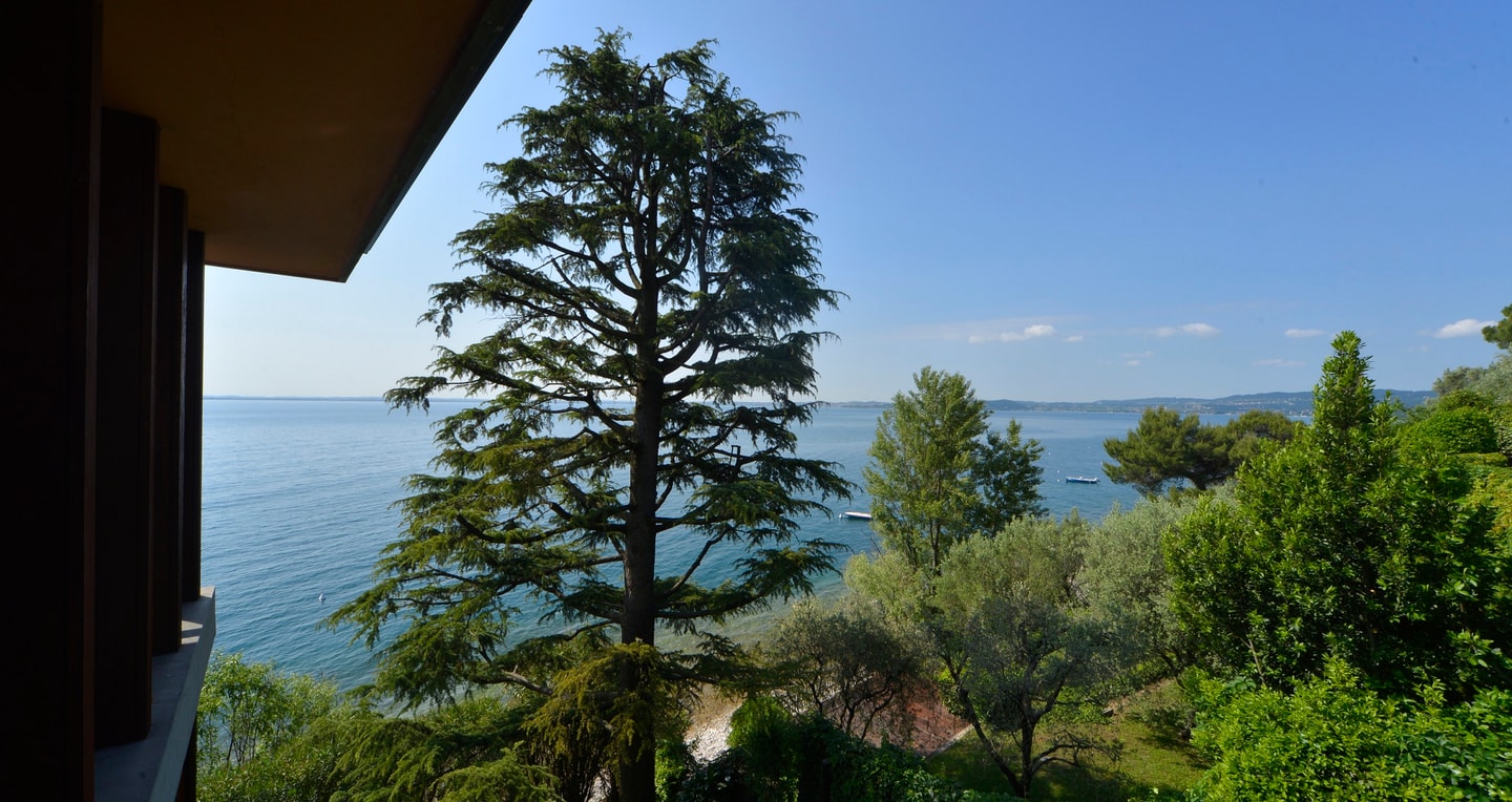 Villa Nilda - Private lakefront property with pool 35 Italian Breaks