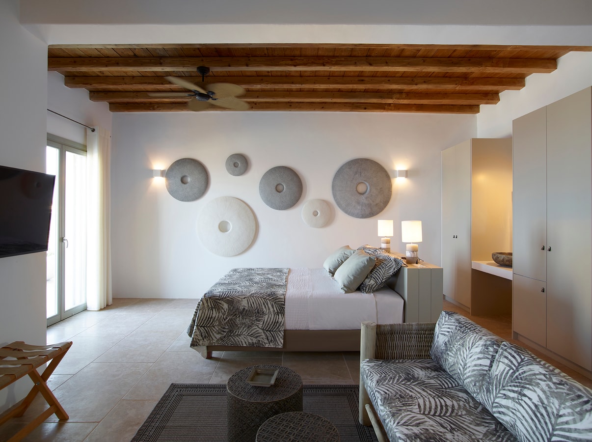 Luxury modern villa with swimming pool in Mykonos 24 My Villa Breaks