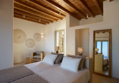 Luxury modern villa with swimming pool in Mykonos 28 My Villa Breaks