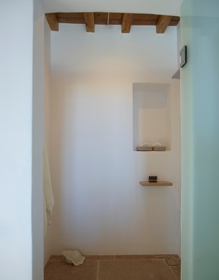 Luxury modern villa with swimming pool in Mykonos 29 My Villa Breaks