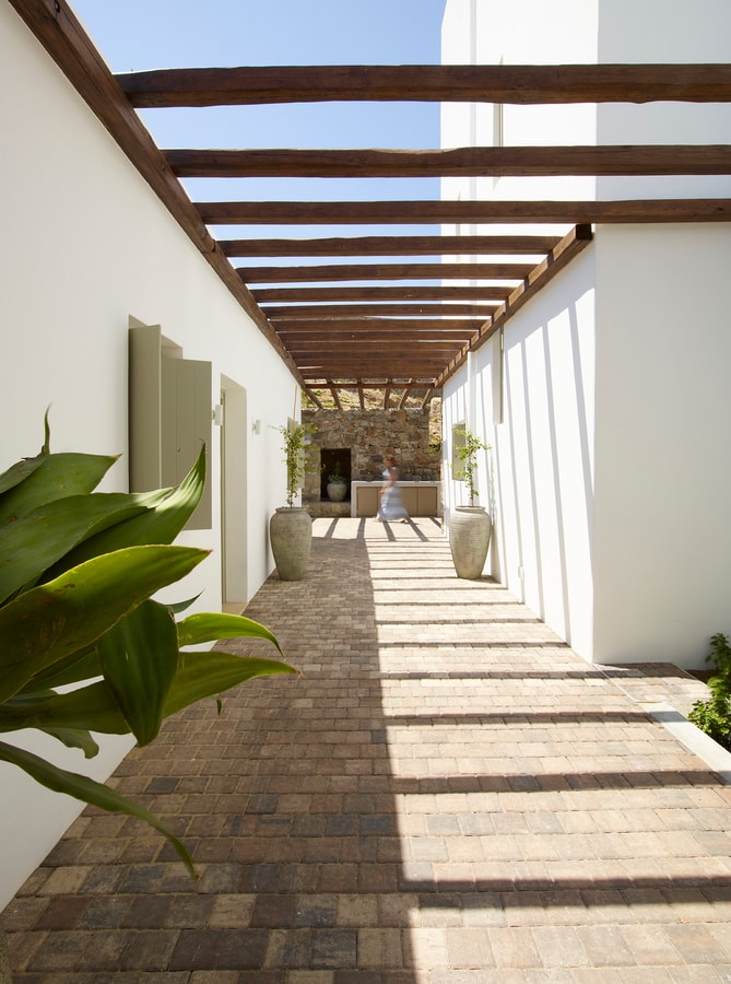 Luxury modern villa with swimming pool in Mykonos 35 My Villa Breaks