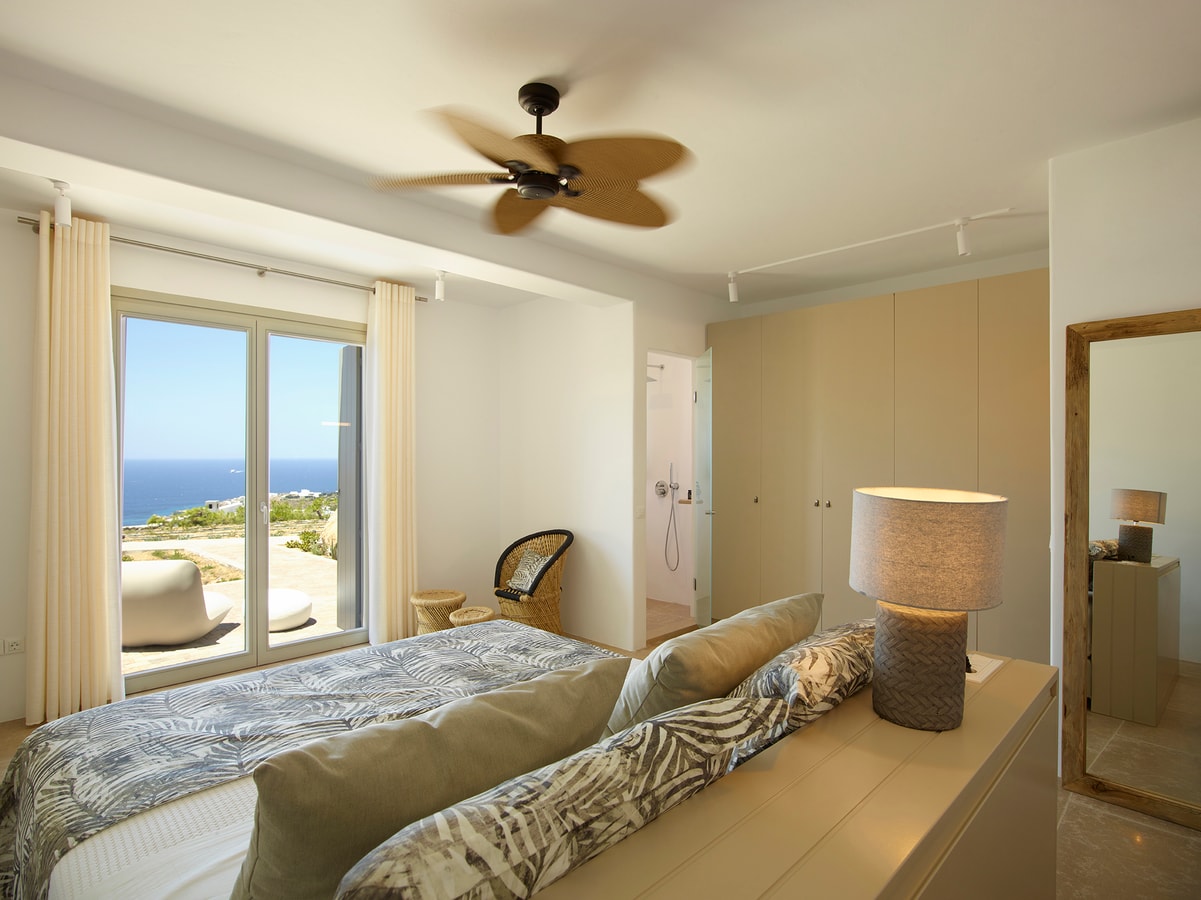 Luxury modern villa with swimming pool in Mykonos 36 My Villa Breaks