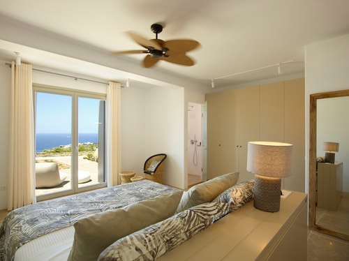 Luxury modern villa with swimming pool in Mykonos 36 My Villa Breaks