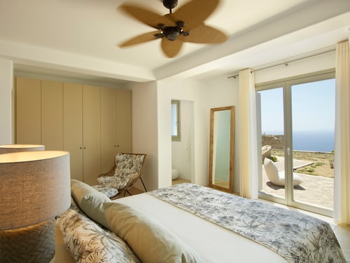 Luxury modern villa with swimming pool in Mykonos 40 My Villa Breaks