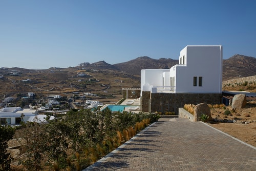 Luxury modern villa with swimming pool in Mykonos 48 My Villa Breaks