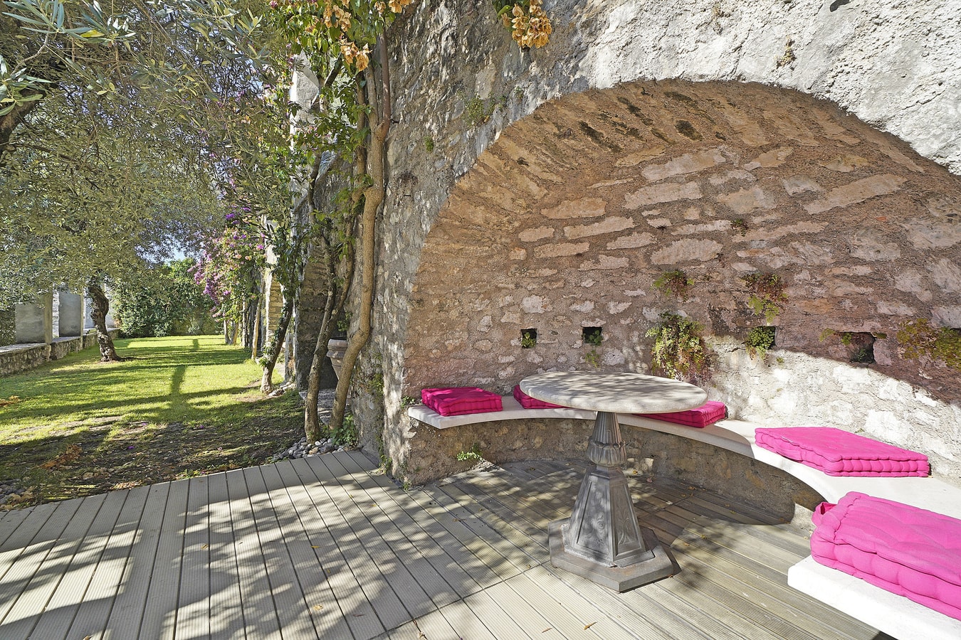 Villa Ludovica - Private lakeside villa with pool 20 Italian Breaks