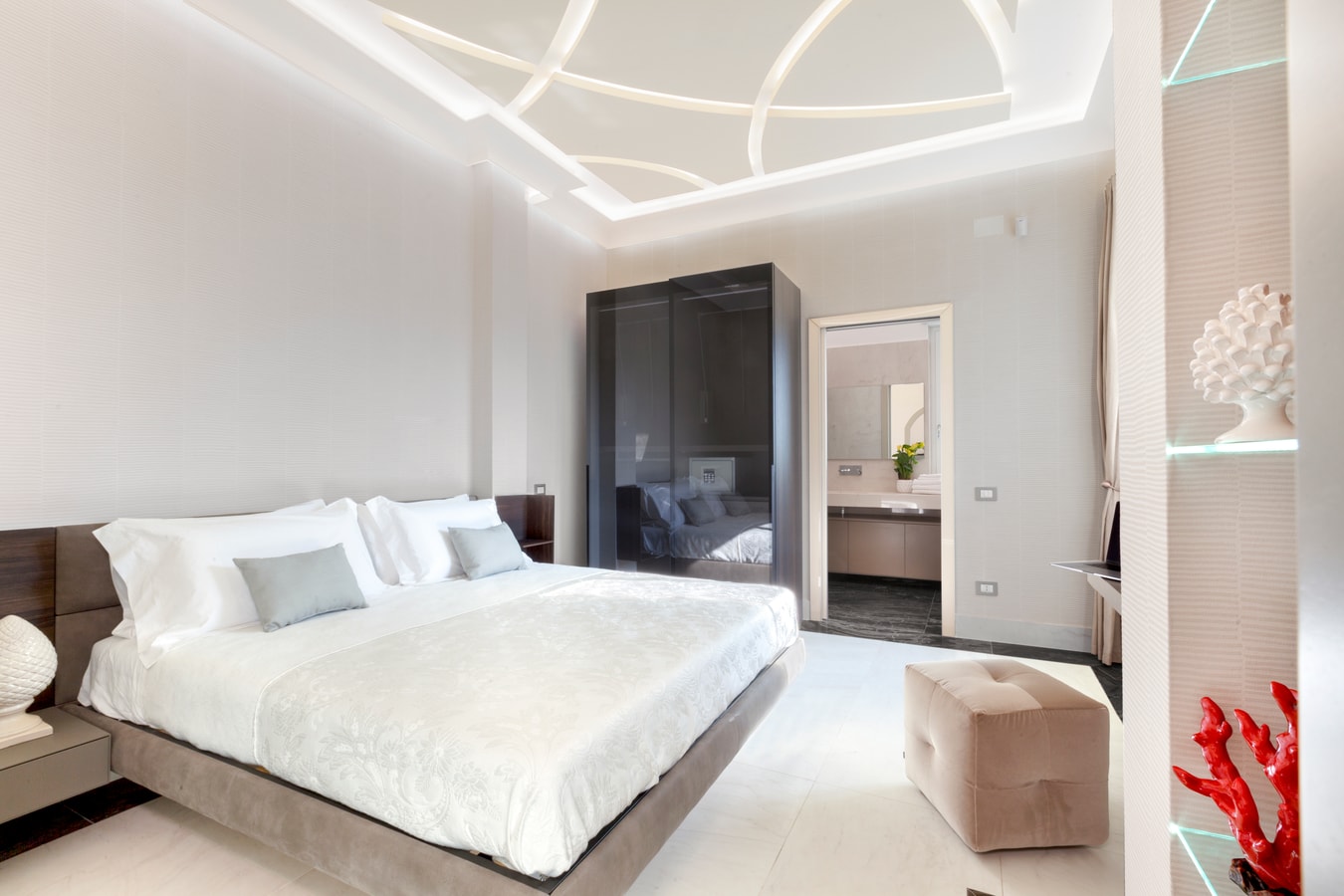 Villa Assunda - Luxury villa with pool in Sorrento 35 Italian Breaks