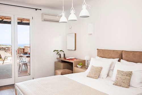 Luxury villa with a swimming pool and sea views 8 My Villa Breaks