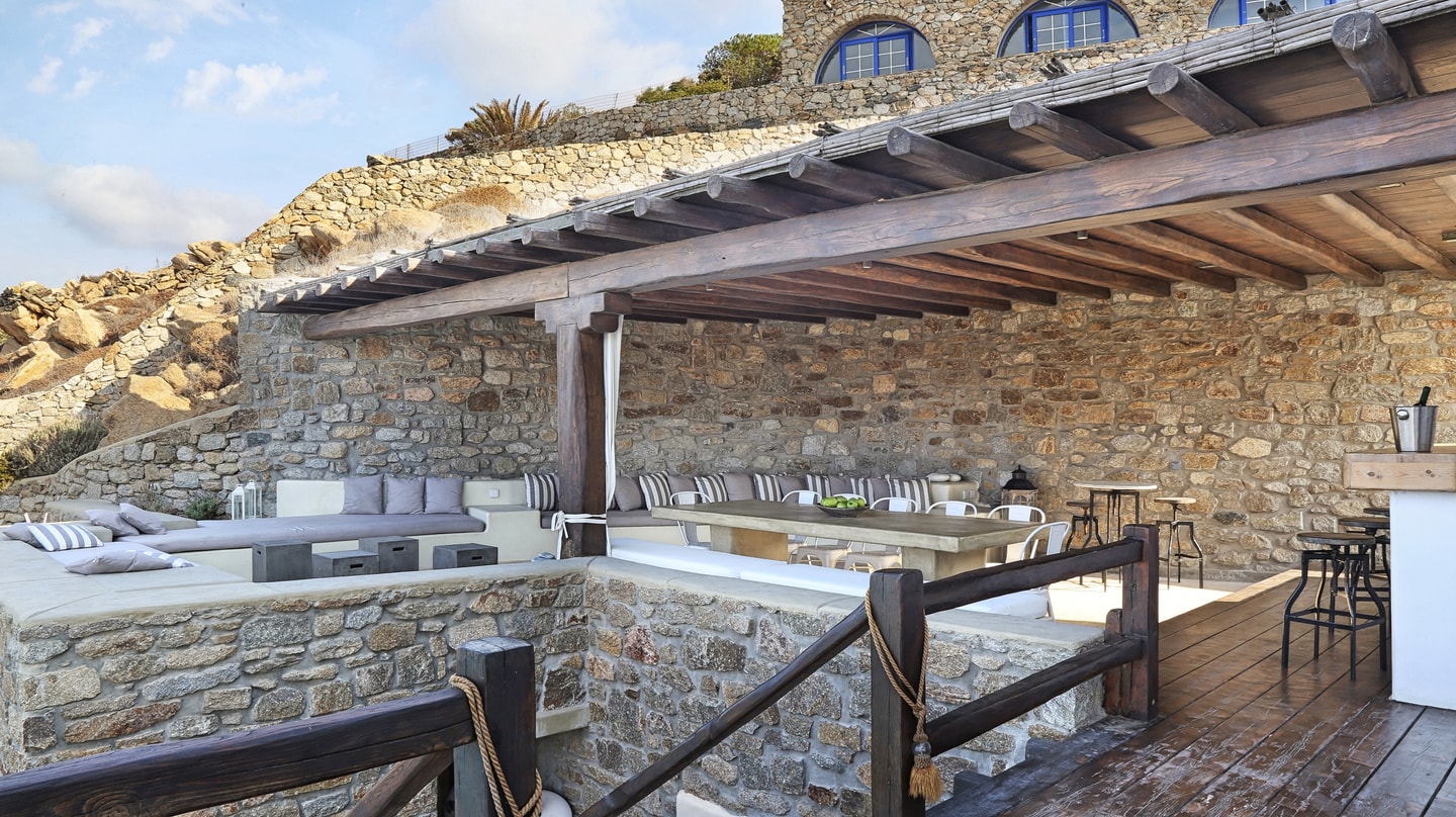 Luxury villa with a swimming pool and sea views 20 My Villa Breaks