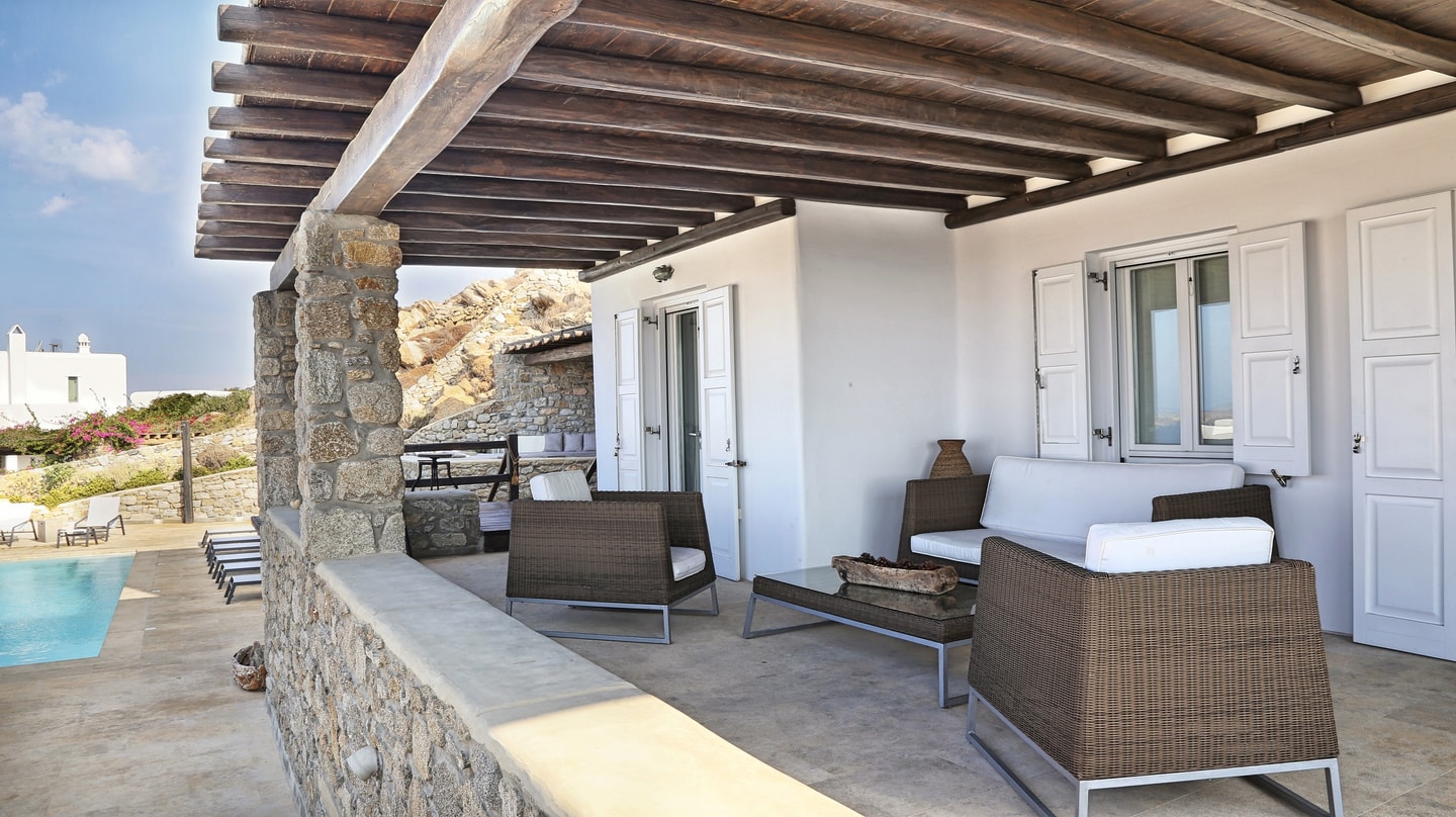 Luxury villa with a swimming pool and sea views 23 My Villa Breaks